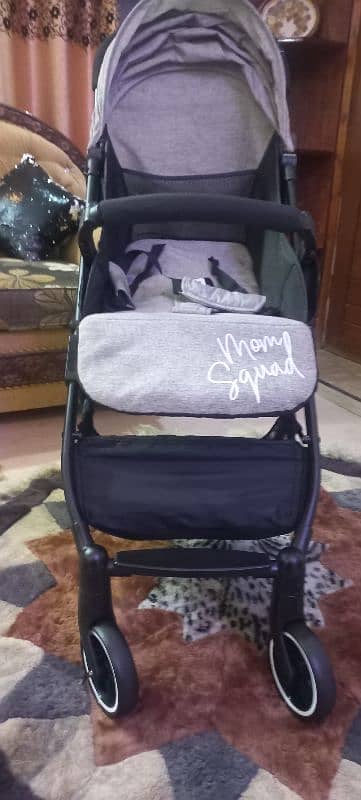 Stroller/Pram like new Mom Squad 4