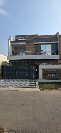 10 MARLA BRAND NEW HOUSE FOR SALE IN JUBLIEE TOWN BLOCK B