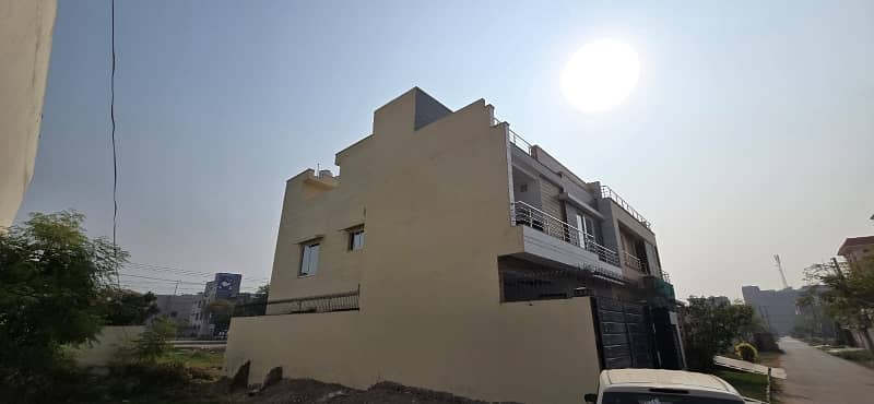 10 MARLA BRAND NEW HOUSE FOR SALE IN JUBLIEE TOWN BLOCK B 2