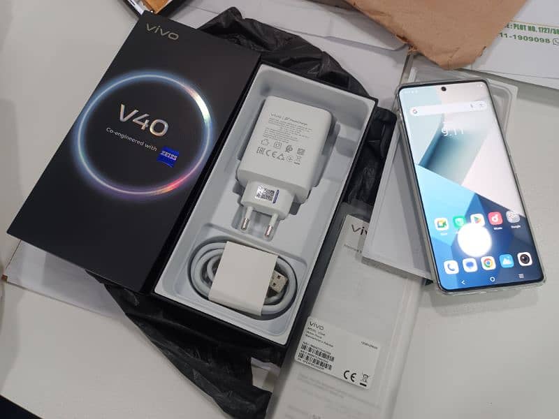 vivo v40 1