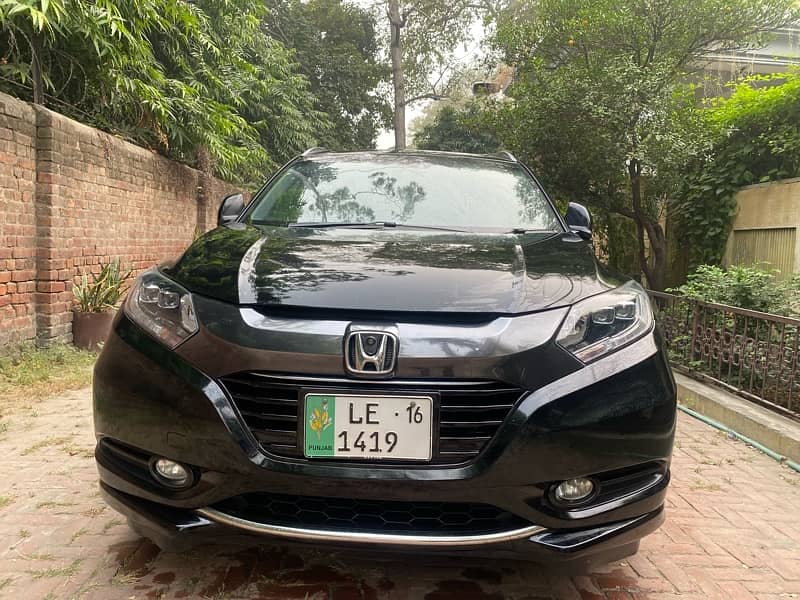 Honda Vezel 2015 1