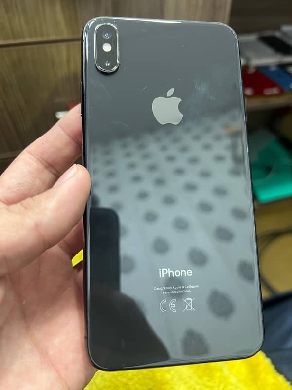 iPhone Xs Max 6