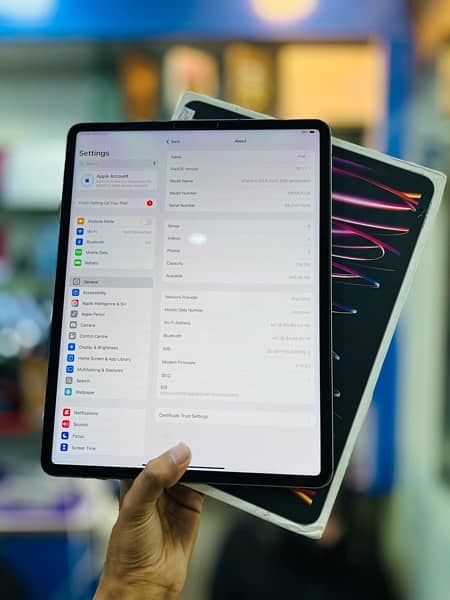 iPad Pro M2 12.9inch 256gb with Box 1