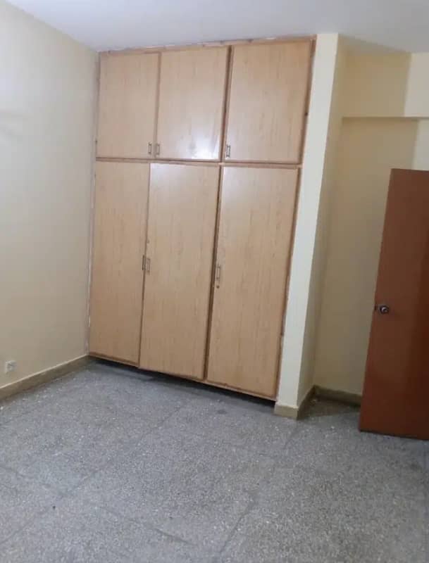 G11/4 E type flat For Rent First floor only family 0