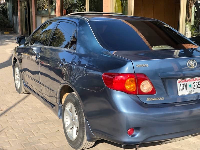 Toyota Corolla 2.0 D Saloon SR 2009 9