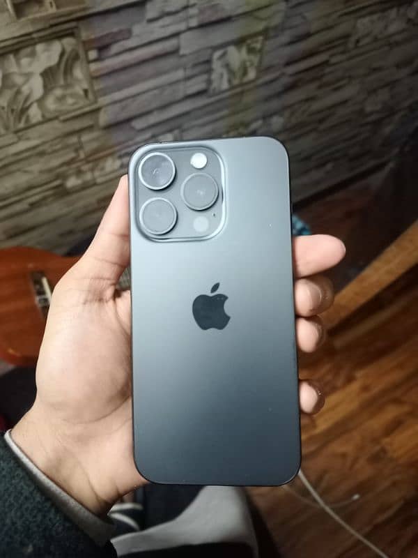 Iphone 15 pro non pta jv lush condition 0