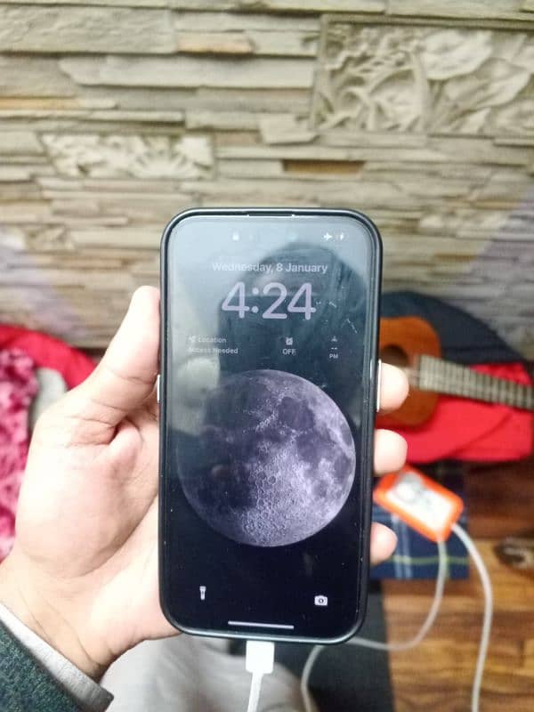 Iphone 15 pro non pta jv lush condition 1