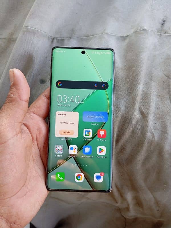 TECNO SPARK 20 PRO PLUS 1