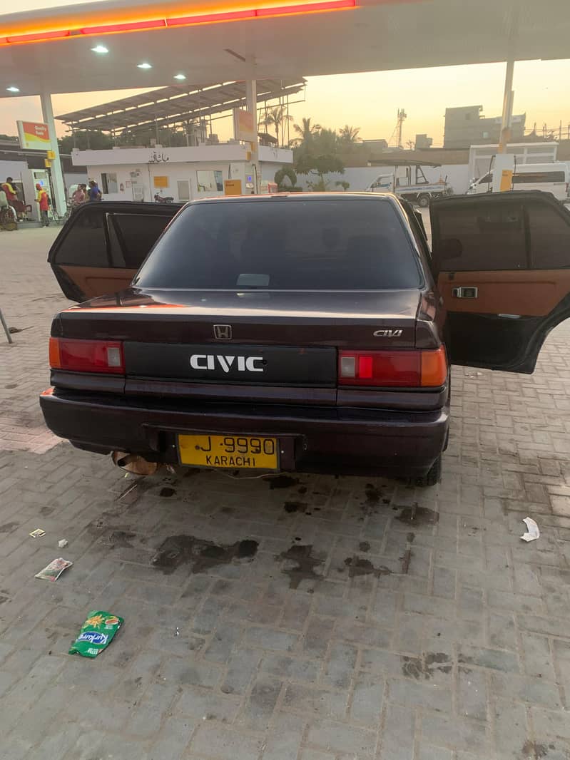 Honda Civic EXi 1988 4