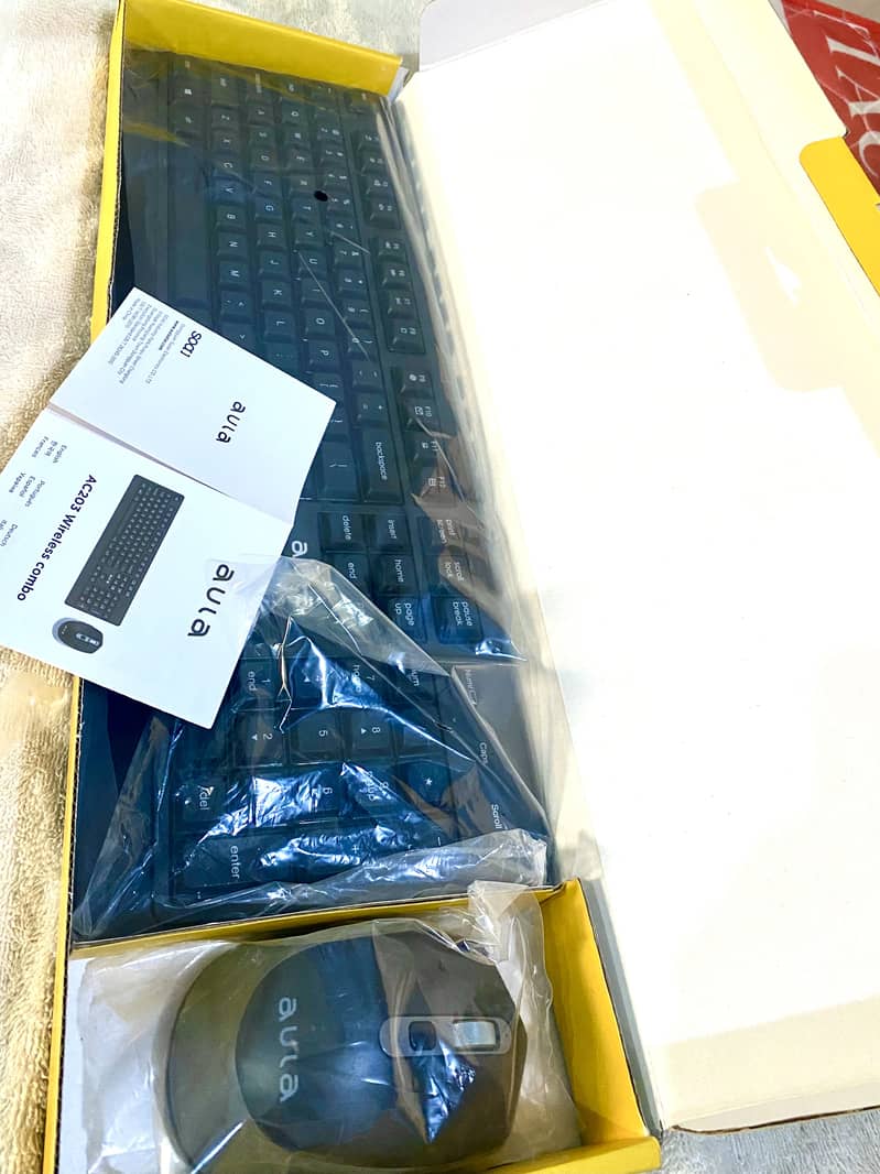 AURA wireless keyboard and mouse 2