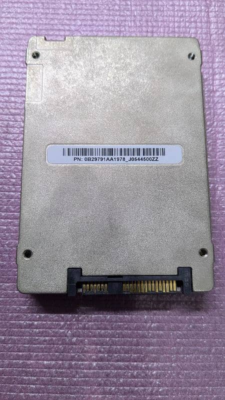 HGST 400gb 1