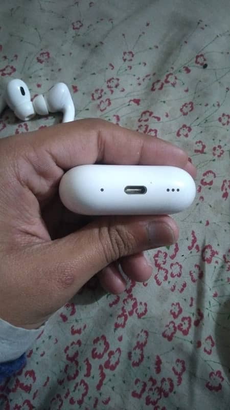 Airpods for sale 4