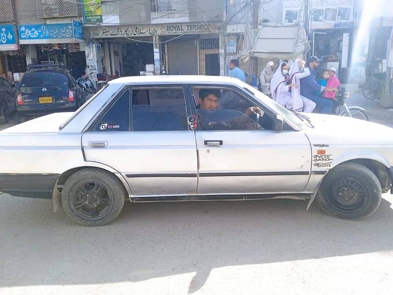 Nissan Sunny 1986 2