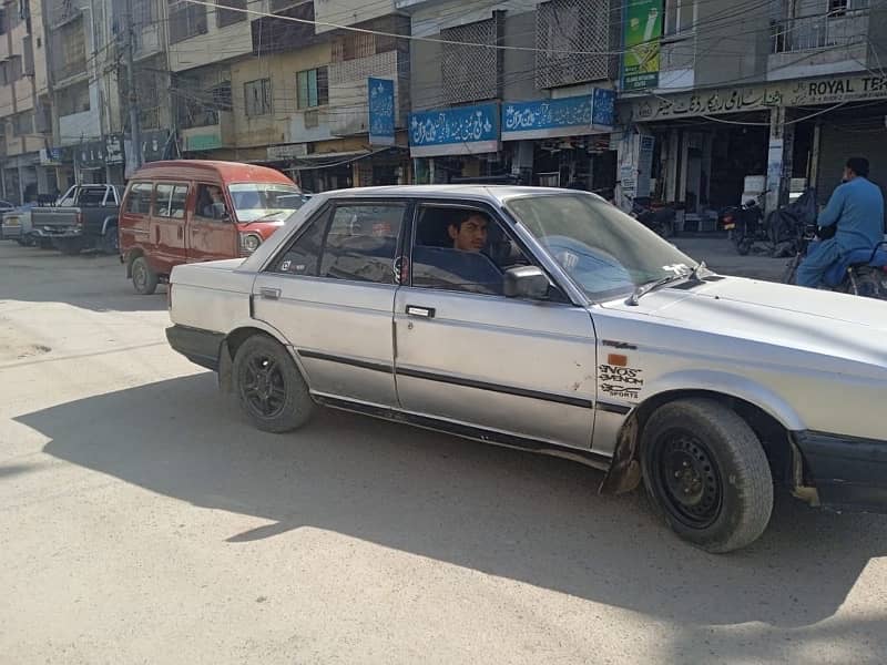 Nissan Sunny 1986 3