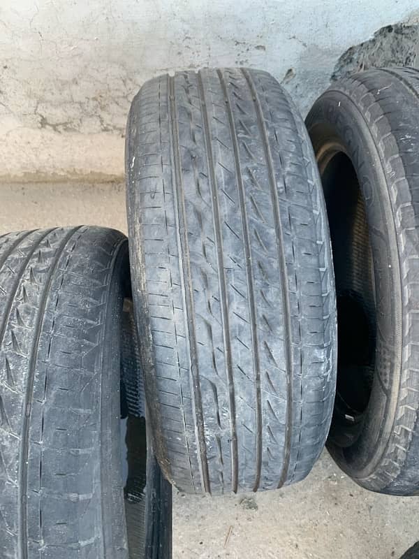 honda vezel tyre 8