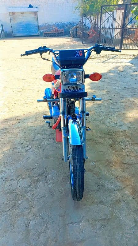 Honda 125 for sale bilkul new ha koi fault nai 289 village may ha 1