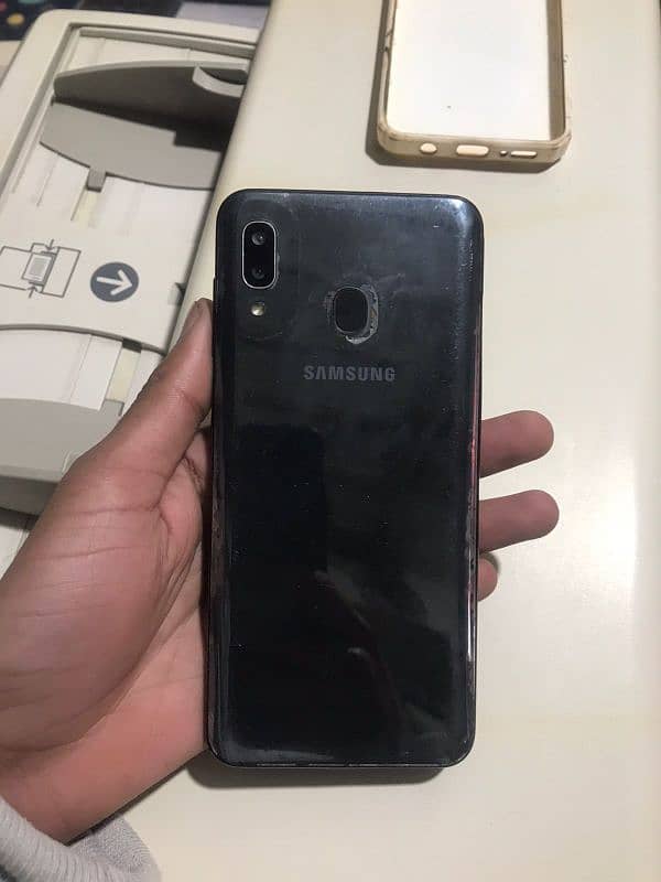 Samsung Galaxy a20 3/32 2