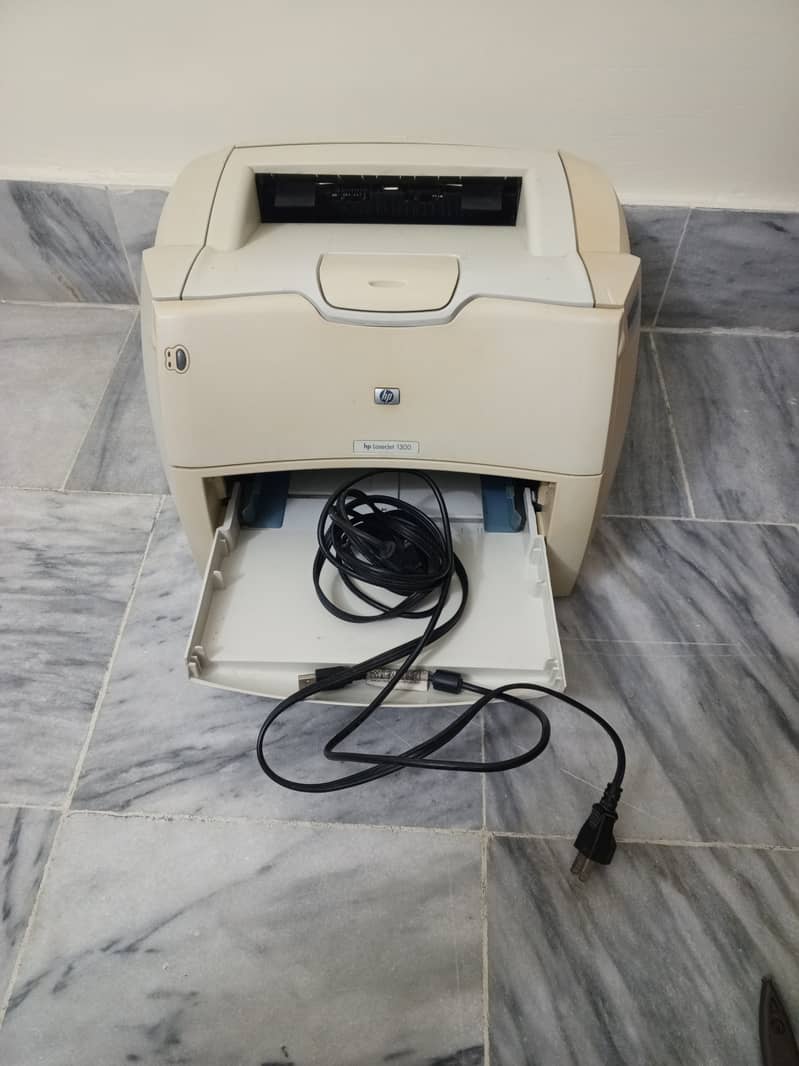 HP LaserJet 1300 Printer 5