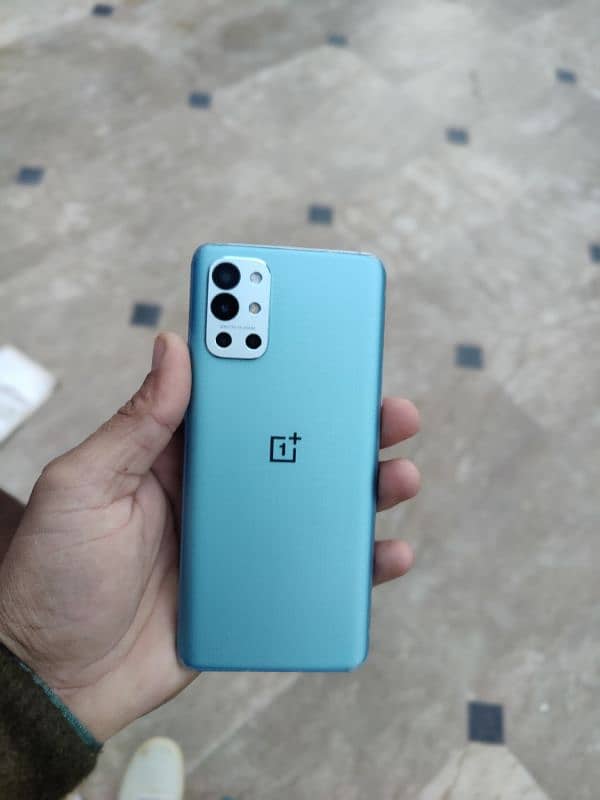 OnePlus 9r 5