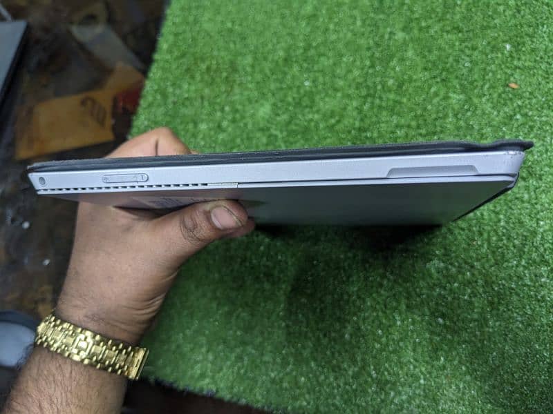 Microsoft Surface Pro 3 Touch Laptop 2 in 1 7