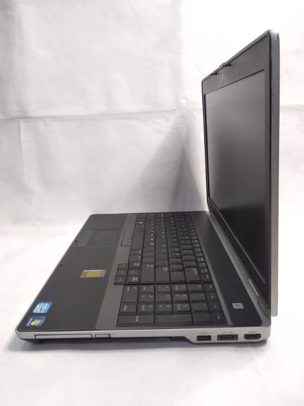 DELL Latitude E6530 • i5 3rd • 8GB • 256GB SSD 3