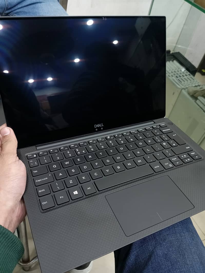 Dell xps 9370 1