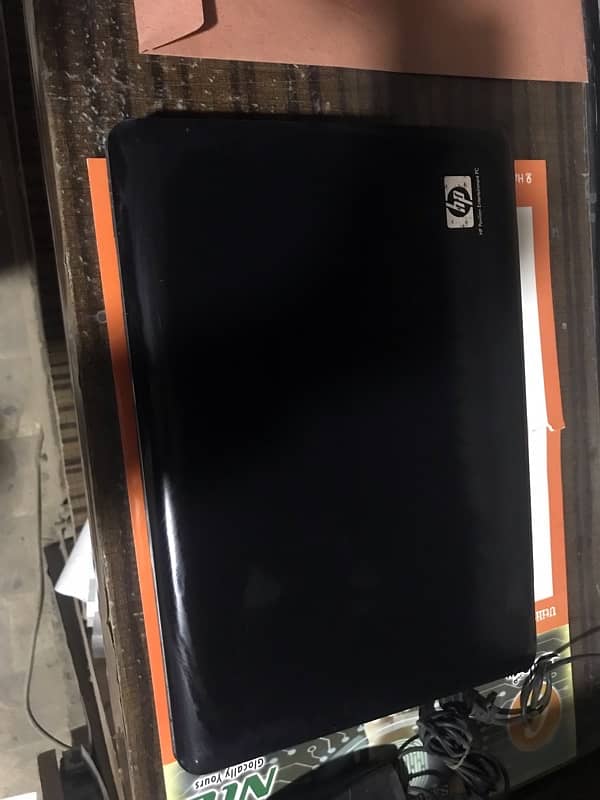 hp dv2000 laptop good condition 4