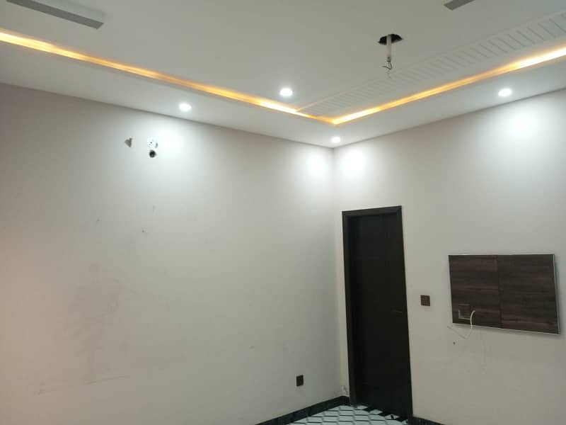 1 bedroom 1 bathroom Available for rent in Lda avenue 0