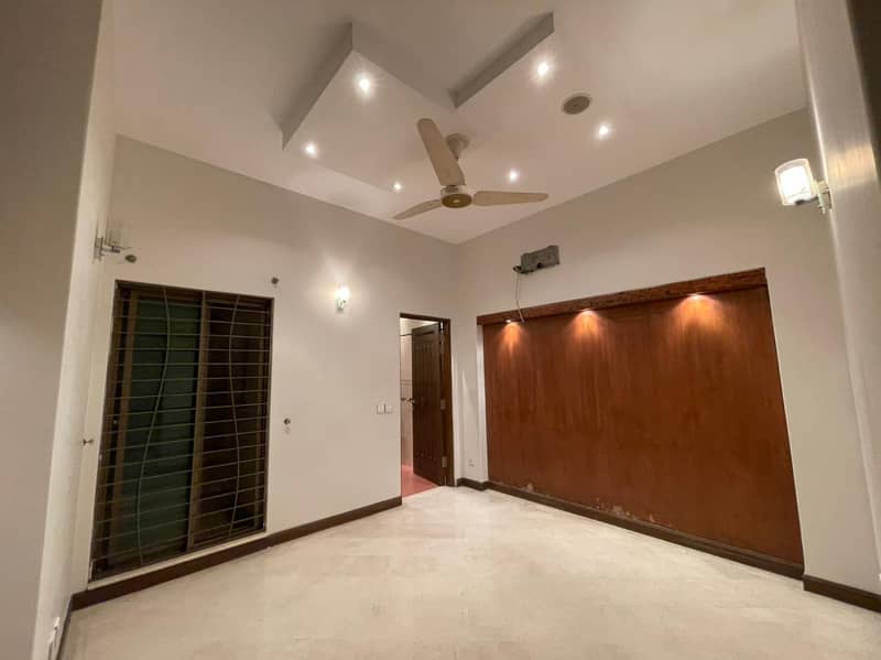 10 Marla Modern Design House For Rent In DHA Phase 3 Lahore. 7