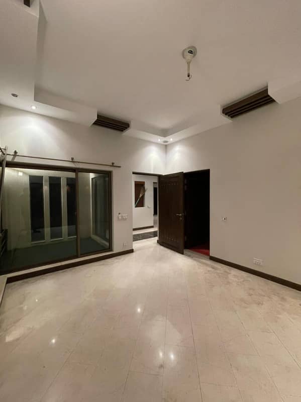 10 Marla Modern Design House For Rent In DHA Phase 3 Lahore. 19