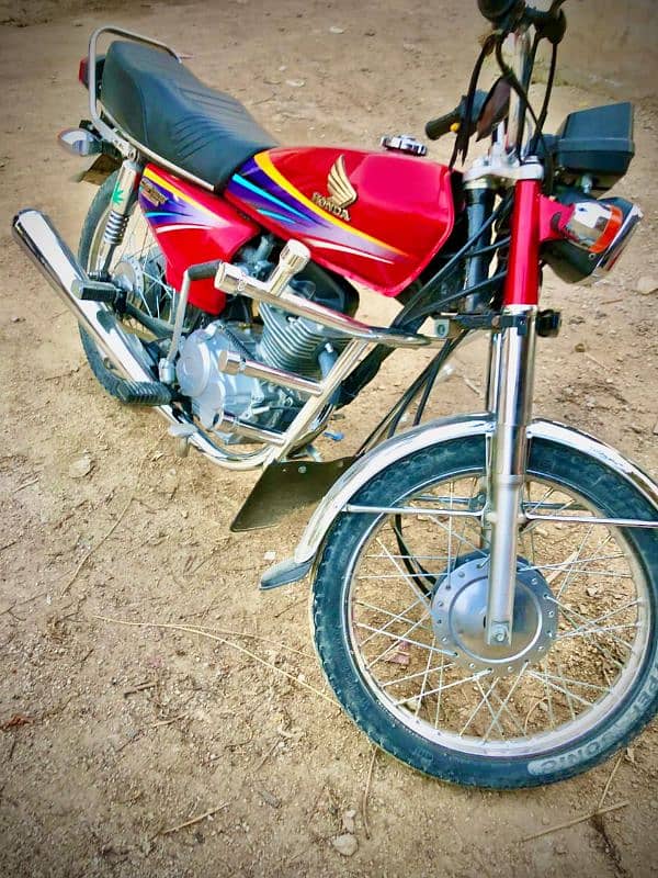 Honda CG 125 urgent for sale WhatsApp on hai,,,03184287152 2