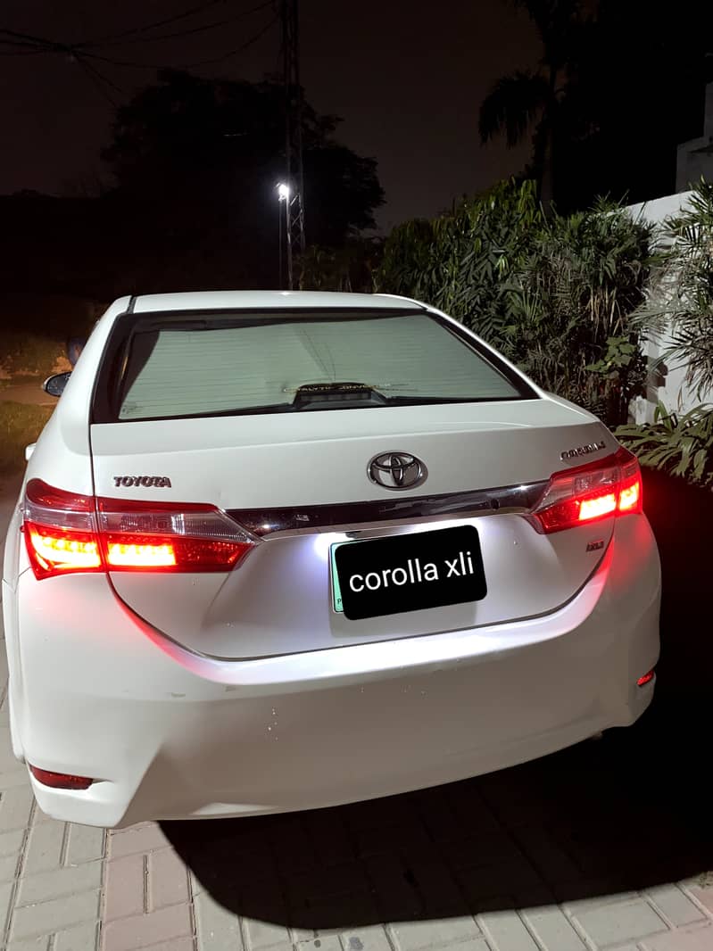 Toyota Corolla XLI 2015 3