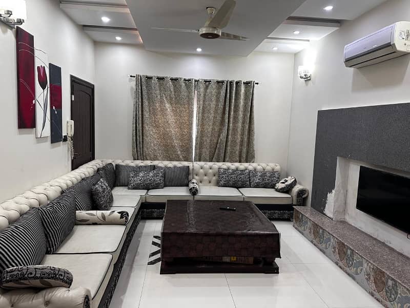 8 Marla Lower Portion Furnished Rent In usman Block Fully Furnished 5