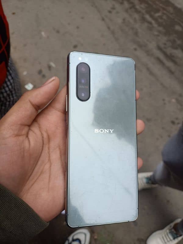 sony Xperia 5 Mark 2  8/128 3