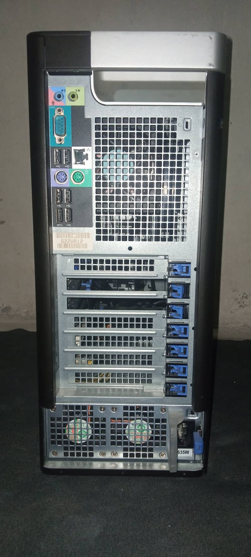 Dell T3600 / E5 2690 (8 Cores) / 32GB Ram / 500Gb Hard 7