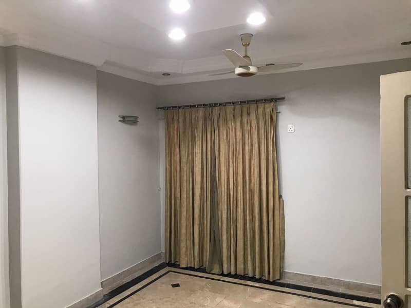 Sunrise 3 Bedrooms Apartment for Rent in Clifton Block 1 9