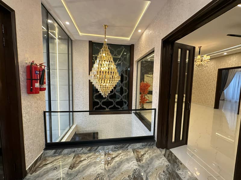 LUXUARY CORNER 14 MARLA BRAND NEW DOUBLE HEIGHTED NEW STYLE MAIN BOULEVARD HOUSE FOR SALE IN IQBAL BAHRIA TOWN LAHORE 18