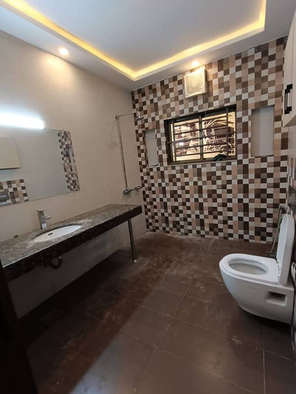 1 Kanal Upper Portion For Rent In DHA Phase 6 6