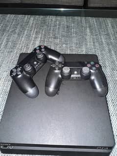 ps4 slim 500gb with 2 controller