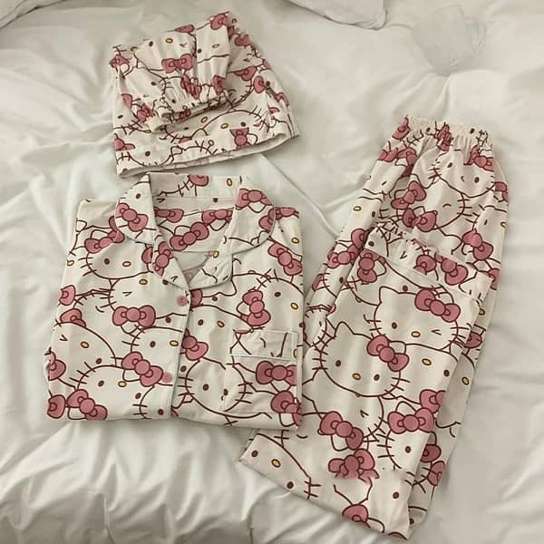 3 pcs Hello kitty winter Night suit for Women 1