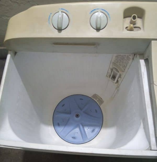 Washing Machine with dryer 3