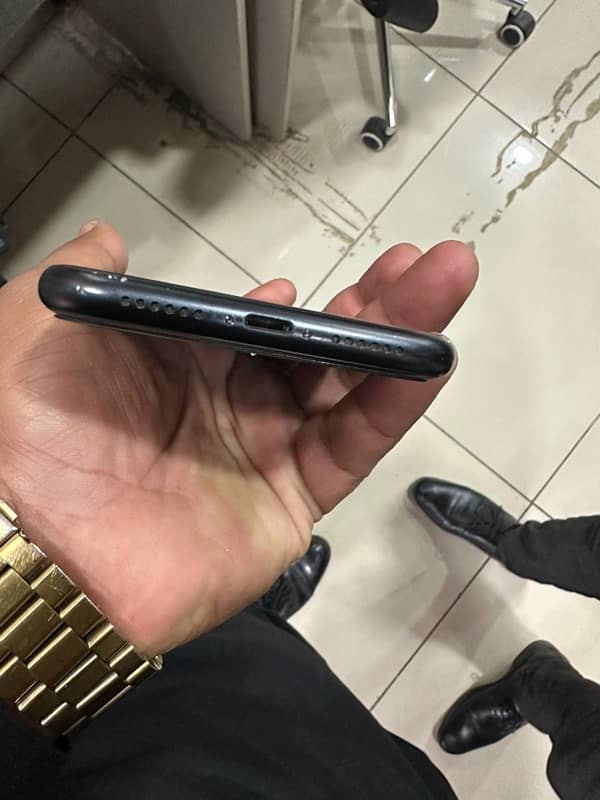 I phone XR for sale 2