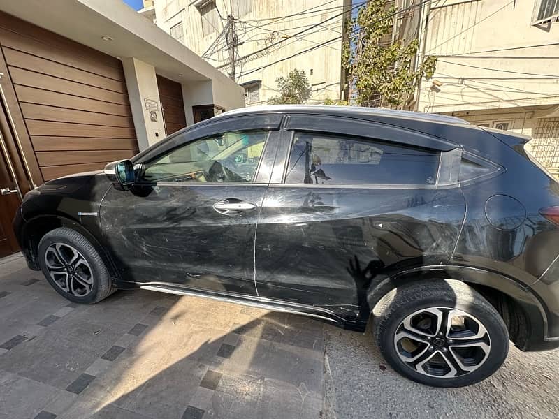 Honda Vezel 2016 1