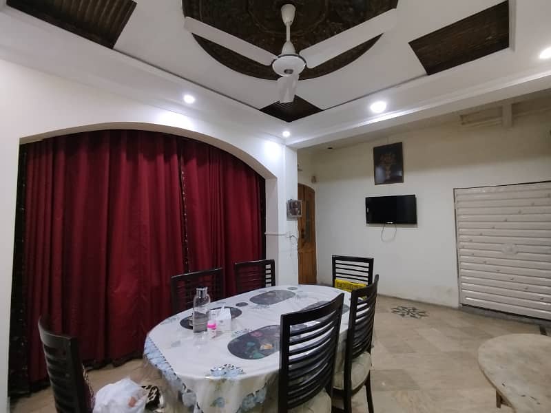 Shah Jamal 5 Marla triple story excellent bungalow reasonable price 18