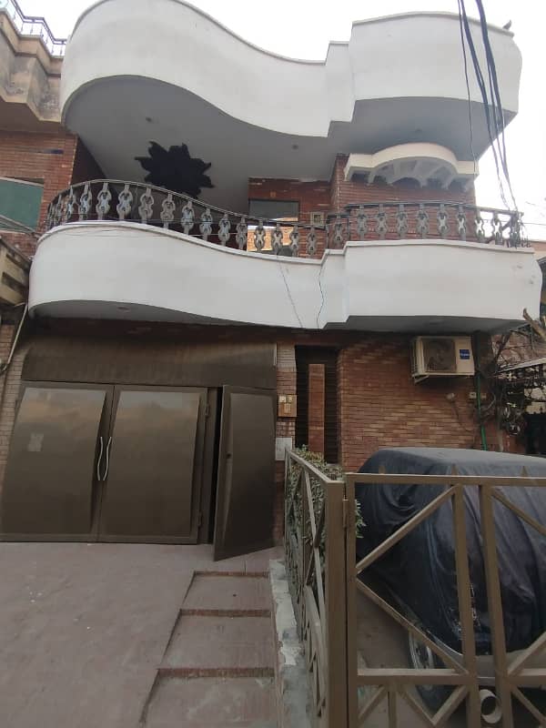 Shah Jamal 5 Marla triple story excellent bungalow reasonable price 22