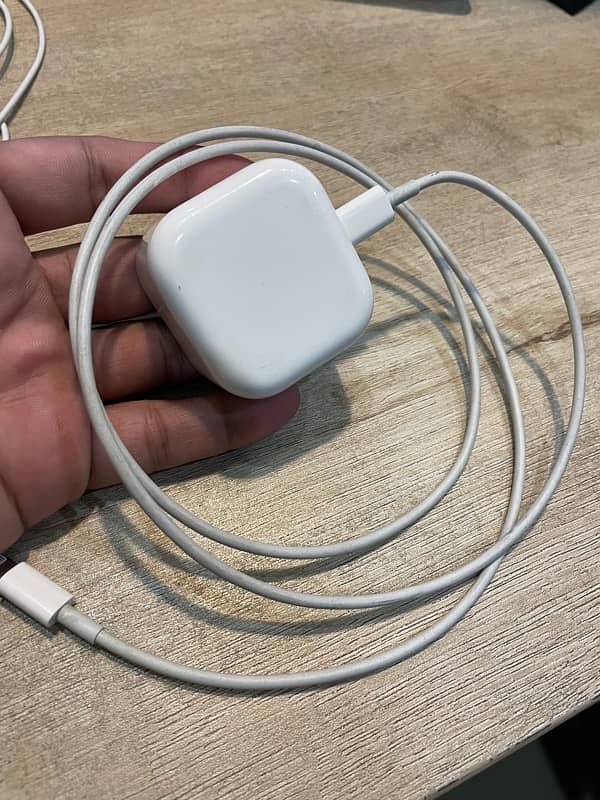 IPhone Originall 20Watt charger 0