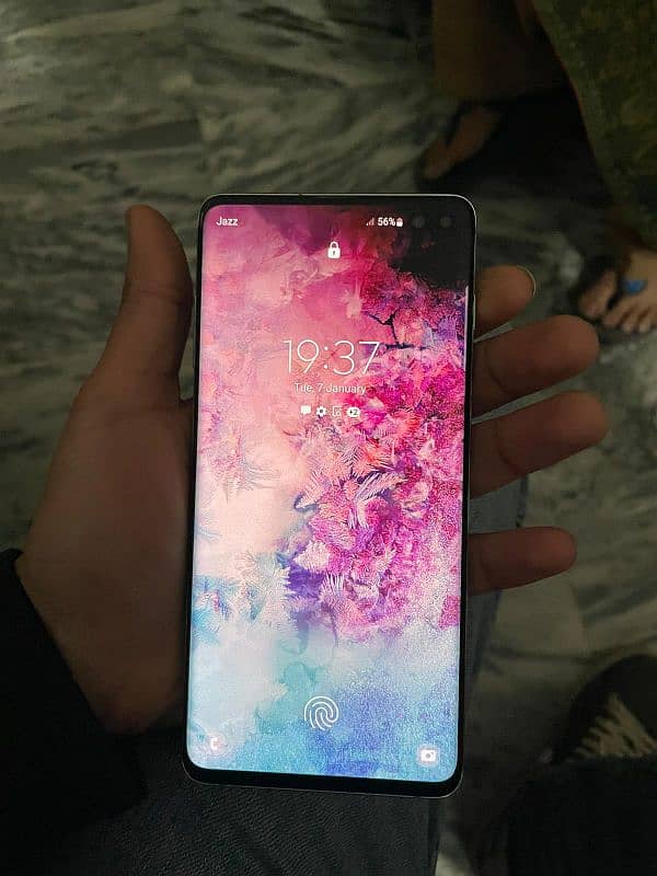 Samsung S10+ 1