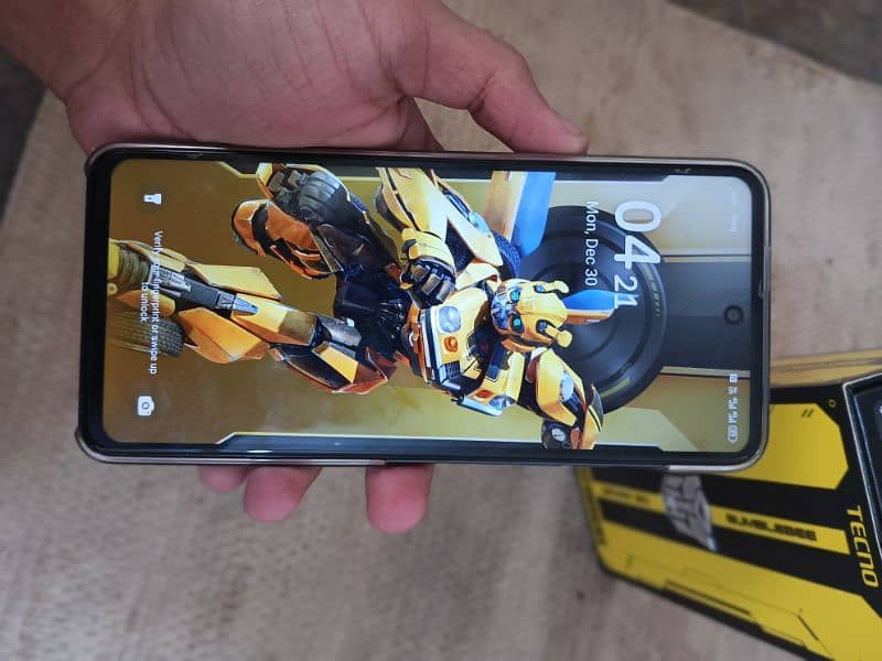 techno spark 30 bumblebee edition 6