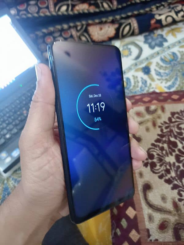 Motorola one hyper 64mp front camera and 32mp back camera 4