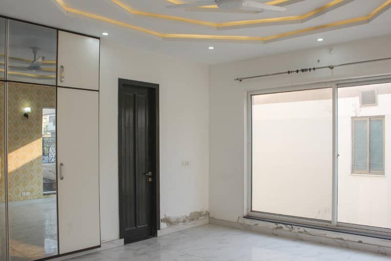 4 Beds 10 Marla Ideal Location House Rent in Eden City DHA Phase 8 Airport road Lahore. 4